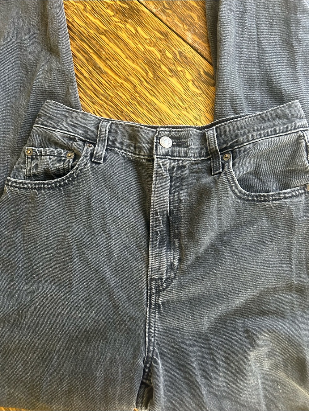Levi's High Rise Dark Gray/Black Jeans